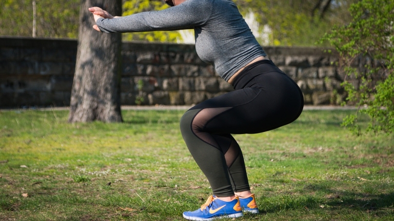 10.000 Schritte am Tag: Genug Bewegung senkt das Risiko für Übergewicht - und hilft beim Abnehmen.
